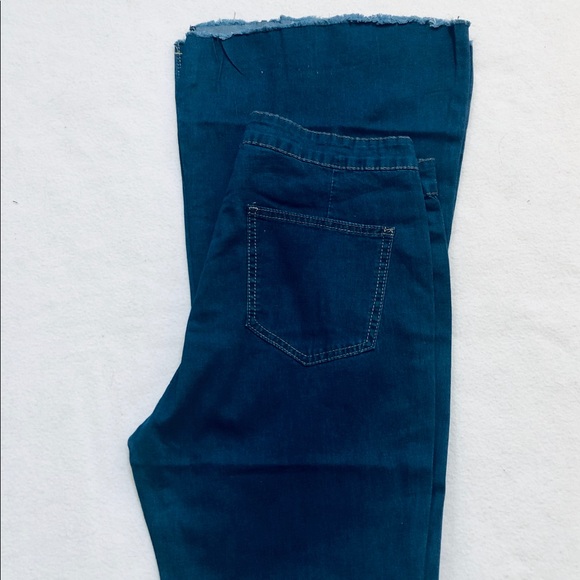 💙 Plus Size Bell Bottom Boho Hippie Jeans Size 14 - Picture 7 of 8